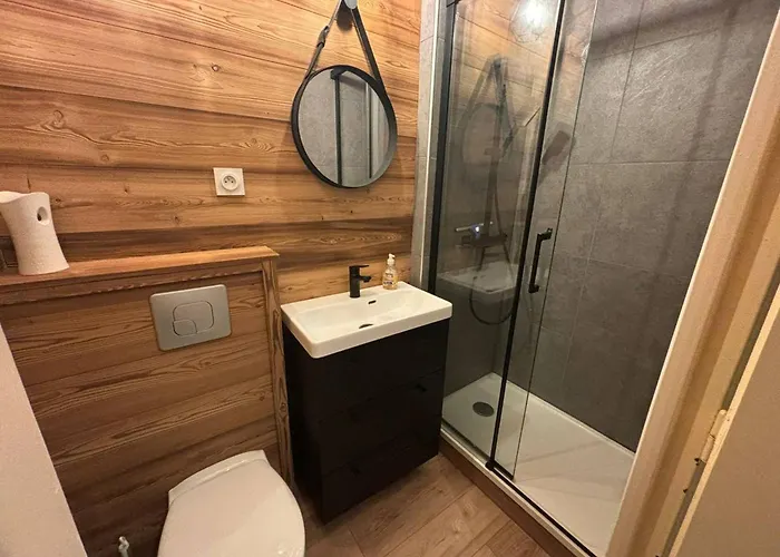2 Pièces Pied Des Pistes Avec Parking Et Casier à Skis - Fr-1-593-48 Appartement Les Angles (Pyrenees-Orientales)